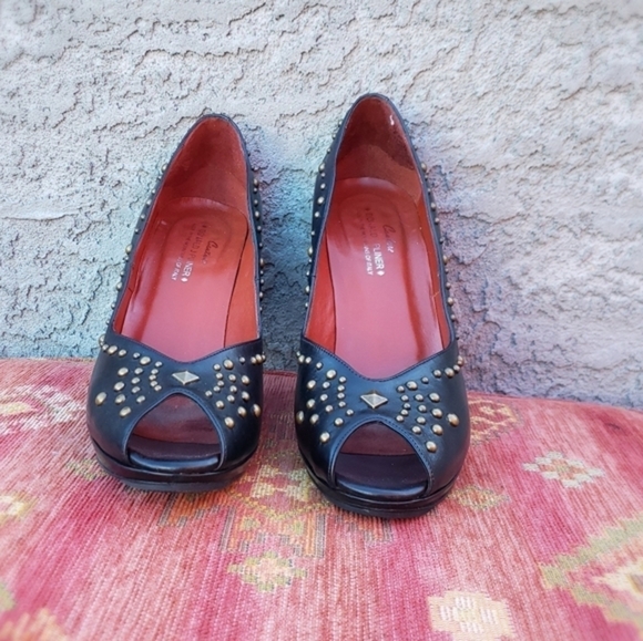 Donald‎ J. Pliner Zest Open Toe Heels - Picture 2 of 8